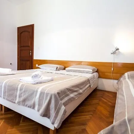 Apartment Pakostane *